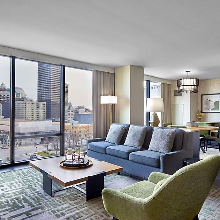 Hilton Des Moines Downtown Hotel Exterior photo